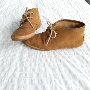 Frye Desert Leather Bootie sz 7